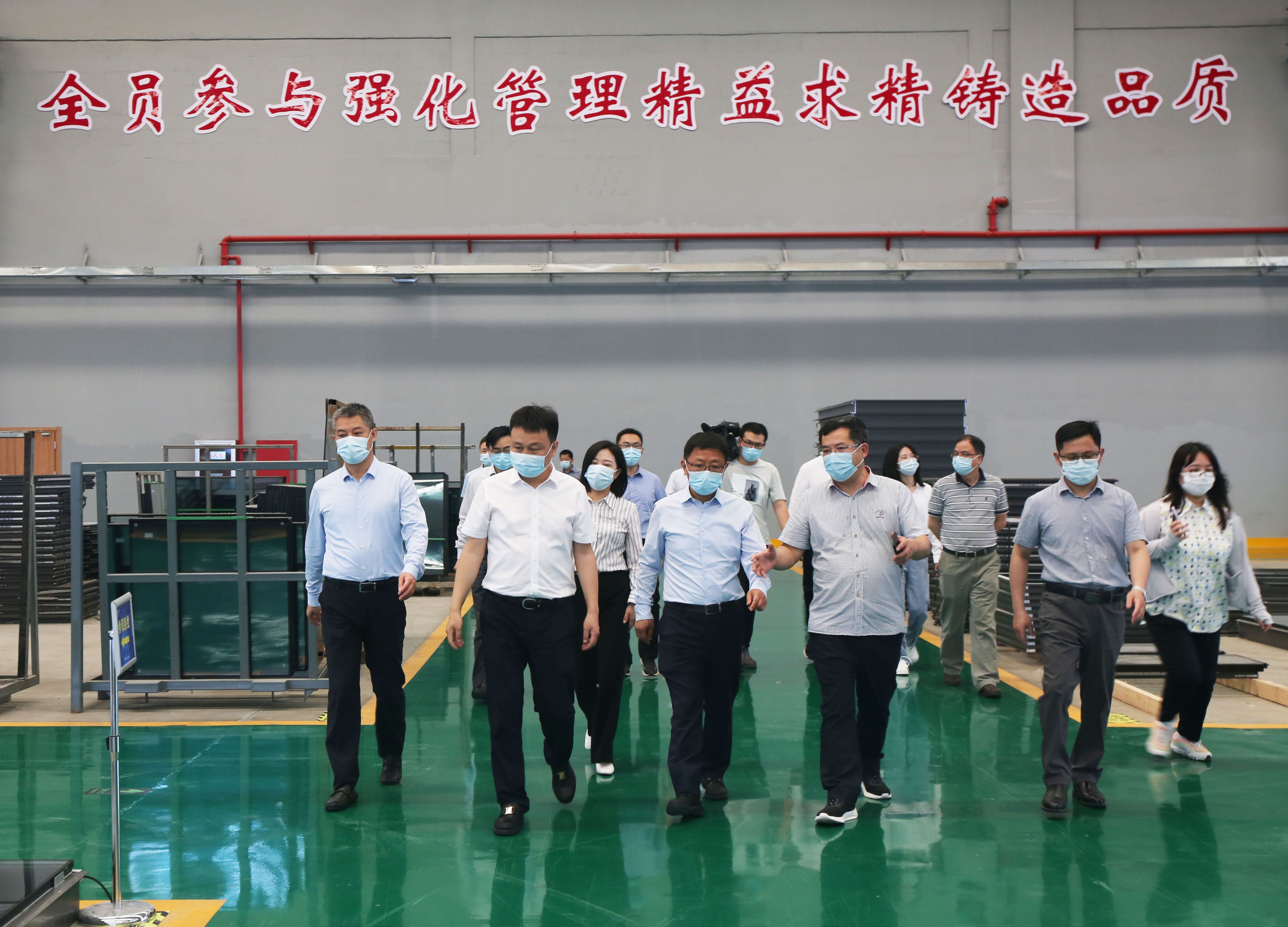 圖1-6、湯衛(wèi)華副市長(zhǎng)調(diào)研和天下公司.jpg