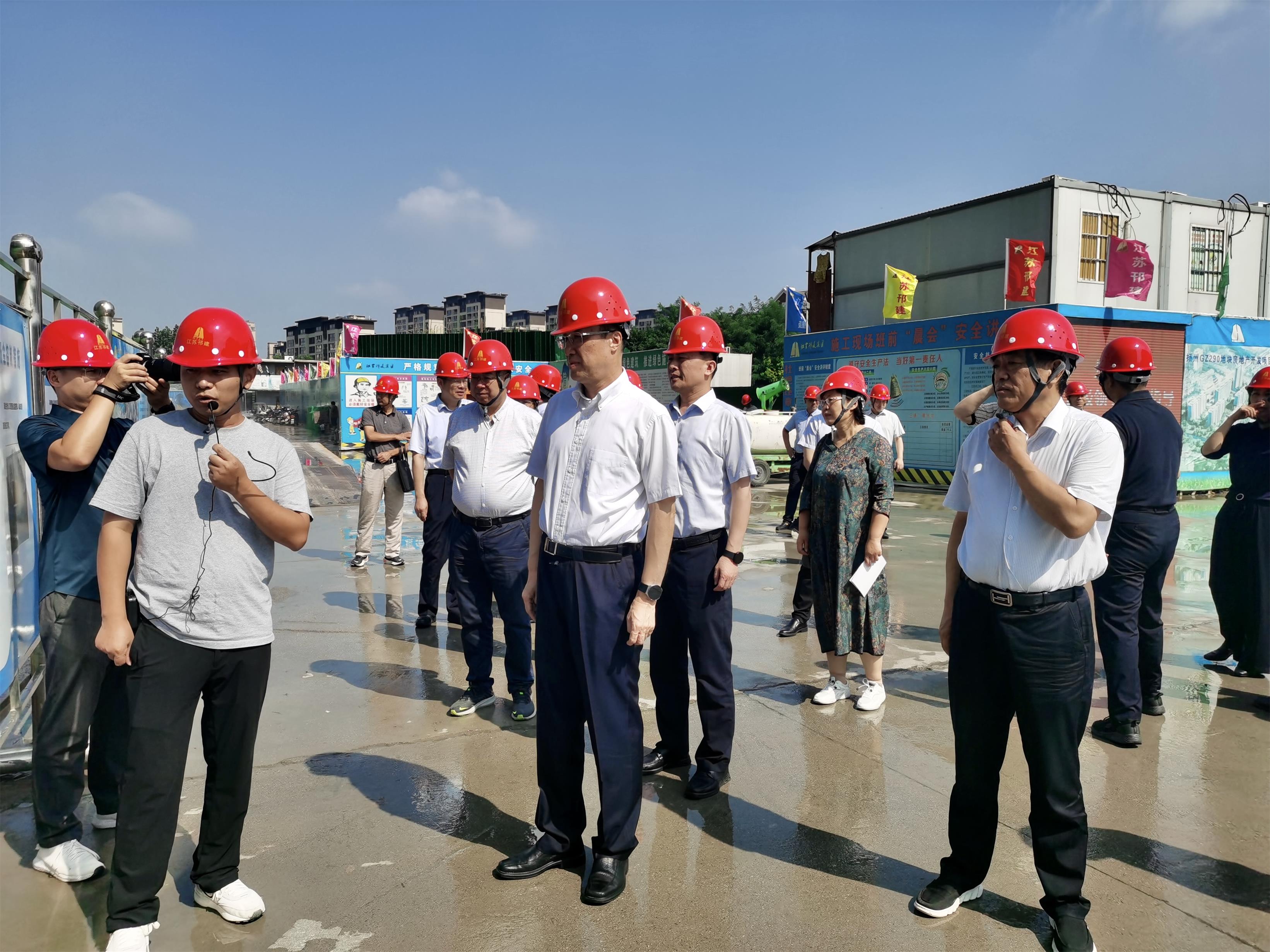 圖1-2、市政協(xié)經(jīng)濟界別小組到GZ290地塊開展“界別活動周”活動.jpg